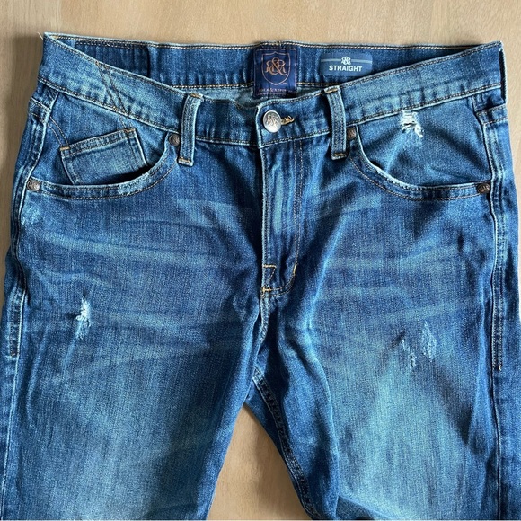 Rock & Republic Relaxed Fit Blue Jeans - Picture 2 of 10